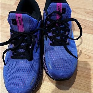 Brooks running shoes Ghost 14 size 8